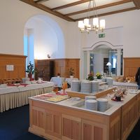 朝食のレストラン