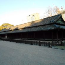 「百人番所」、さすがの大きさです