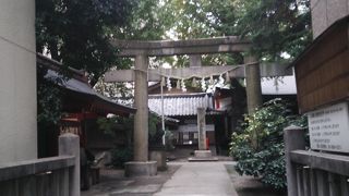 最寄りは茅場町です