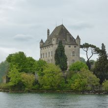 イヴォワールの古城