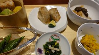 ＪＡＺＺの流れる精進料理のお店