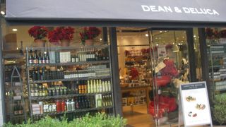 ルミネのディーンアンドデルーカ