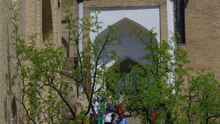 多くの巡礼者で賑わっていました