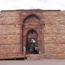 周辺にも見ごたえのある建築物がいっぱい