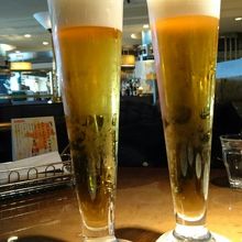 二人にとってまずはビールから　カンパーイ(^-^)