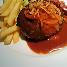 ハンバーグです　とても美味しいんです（*'‐'*)♪