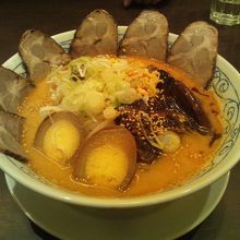 豪華坦々麺（白ごま）