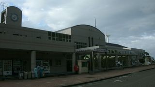 日本海を眺めてゆっくりすることができる