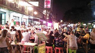 カオサン通りのとなり