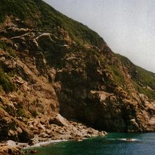 燈台付近の海崖