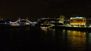 個性豊かな橋がいくつもかかっています。