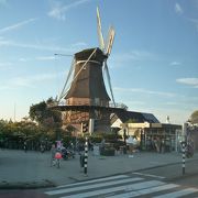 アムステルダムで実際に動いている風車を一般公開している唯一の博物館