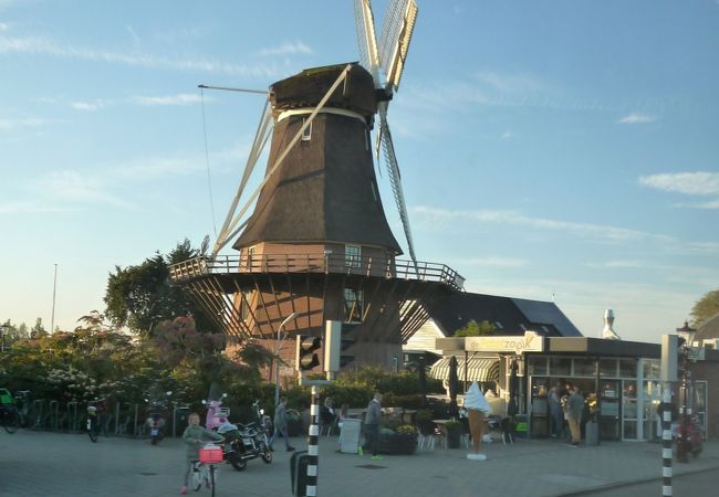 アムステルダムで実際に動いている風車を一般公開している唯一の博物館