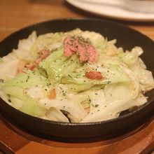 沖縄野菜は、元気で味がしっかりしてますね。