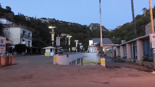 冬季は閉鎖です。残念!