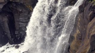 早朝の城ヶ崎観光　対島の滝