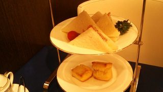 サロン・ド・クローバー 上大岡京急店