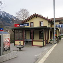 Maienfeld：Bahnhof立派なになった駅