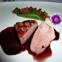 ３回の食事とドリンクは宿泊料込みで、料理はとてもおいしいです