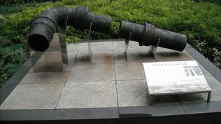 横浜都市発展館中庭 展示