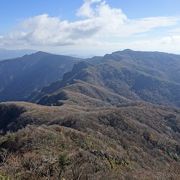 大分県豊後大野市　尾平(おびら)コースで登頂、黒金尾根コースで下山。