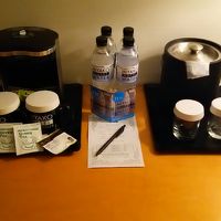 コーヒーや紅茶（アールグレイ）が準備されてます