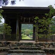 重要文化財の山門