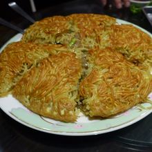 名物梅蘭焼きそばも出ました　餡かけおこげ・マンゴープリンも