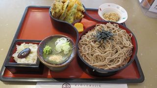 軽いかと思ったらボリュームありました