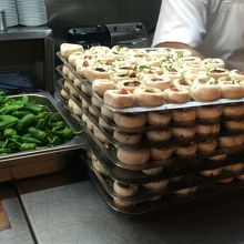 マッシュルーム焼きとシシトウ焼きの具材。