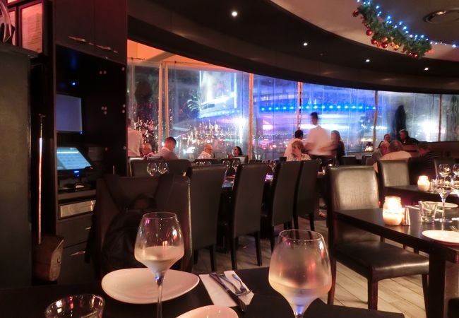 Koi Dining & Lounge Bar