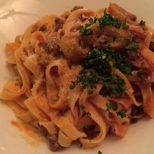 牛ミンチのラグー、ポルチーニのタリアレッテ（本日のオススメ）