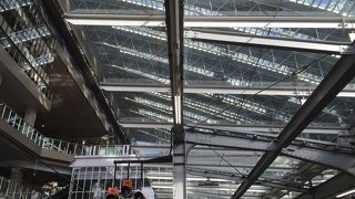 大阪土産も豊富！赤福も手にはいります