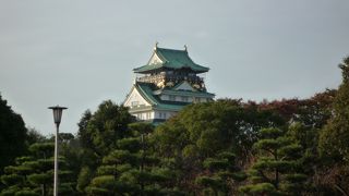 ここから見下ろす大阪の街並みも良い