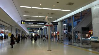 太陽の塔の反対側