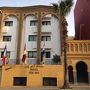 静かなエリアのモロッコ風ホテル。