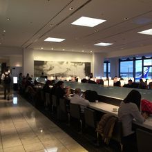 同じく、ラウンジ内の様子