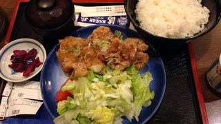  【平日ランチ】蔵元居酒屋 清龍 三田店＠建築会館 B1F【鳥唐揚定食 650円】