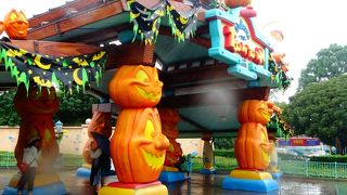 ミッキー制作の彫刻