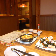 実物は小さ目！イクラも小さ目だけど、数が多いからまぁ合格？