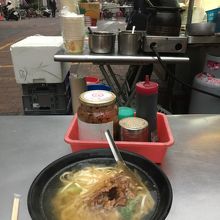 ザーサイ細肉ラーメン60元