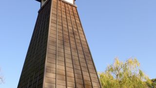 清澄庭園に隣接している公園です