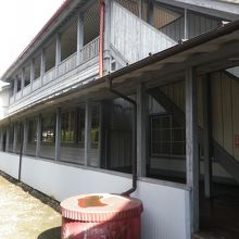 明治6年建築です