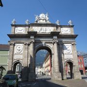 １７６５年に建設されたインスブルックの凱旋門