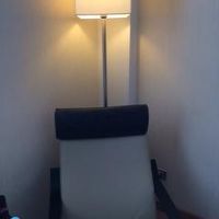 ソファはありませんが、一人用椅子はありました