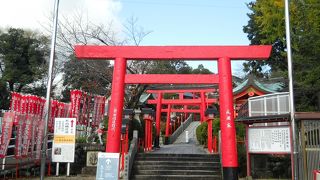 ここから犬山城へ・三光稲荷神社