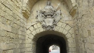 内側の濠の底のところにあり・・・