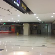 嘗てペッパーランチや大家好麺などがあったＢ１は遂に0店舗に。