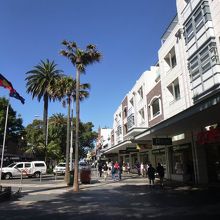 ビーチまでの街歩きが楽しめます。