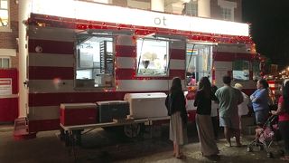 ホノルルシティーライツにワゴン